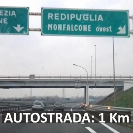 Finestre Verdi Appartamento Con Parcheggio Ronchi Dei Legionari Esterno foto